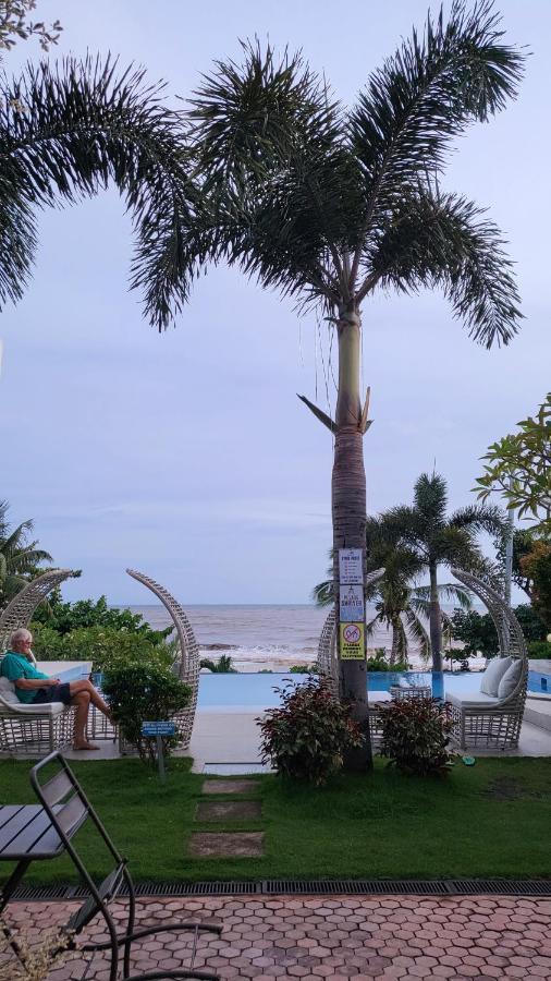 A Villas Resort & Restaurant Zamboanguita  Zewnętrze zdjęcie