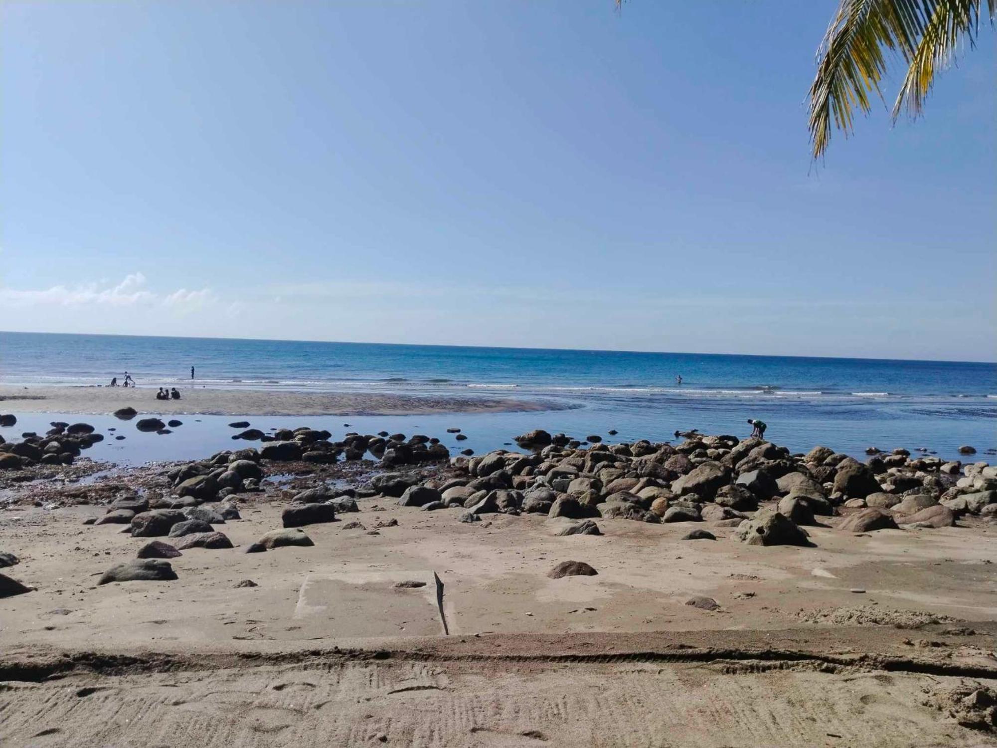 A Villas Resort & Restaurant Zamboanguita  Zewnętrze zdjęcie